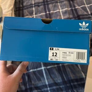 Men’s Adidas white sneakers